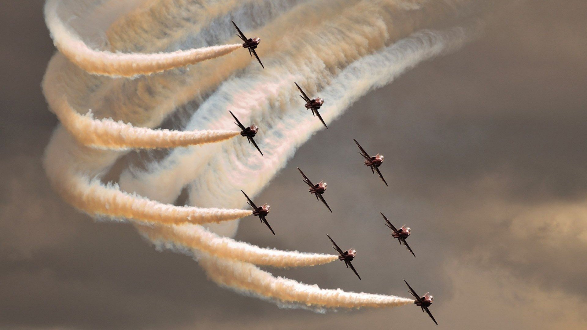 球队如何通过阵容轮换维持节奏平衡，球队轮换什么意思