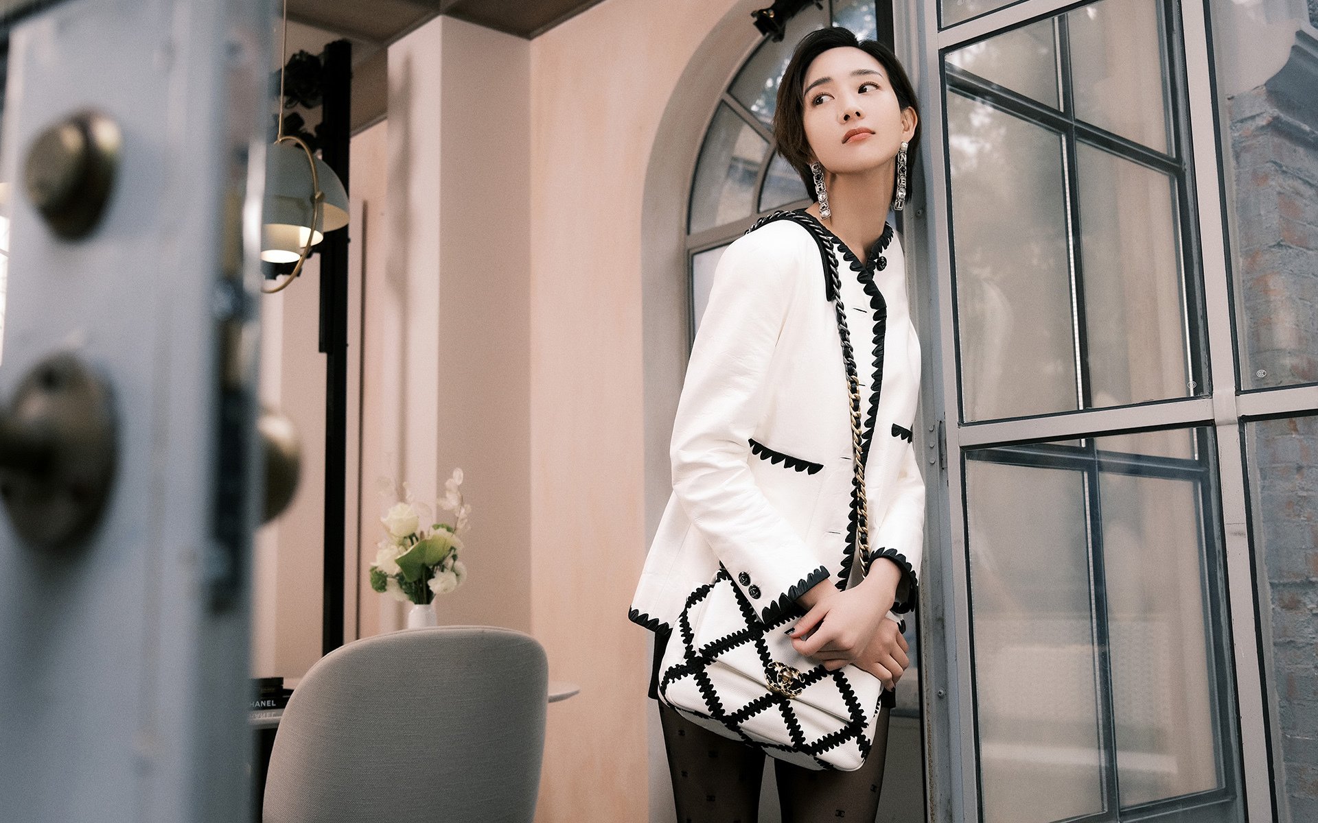 “亚戈·卡尔曼的防守技巧与进攻手段,助美洲狮队占领世界舞台”