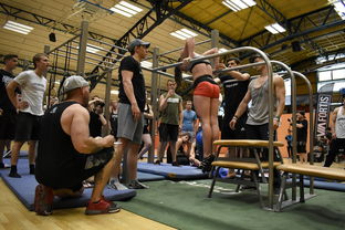 九游用户空间-陈艺文赛后谈跳水心态，陈艺文领奖